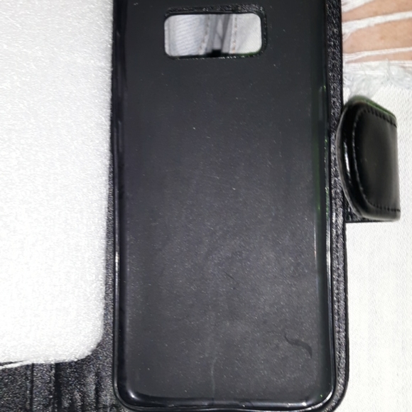 Leather cellphone wristlet - Picture 4 of 6